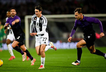 Fiorentina vs Juventus (00:00 – 17/03)